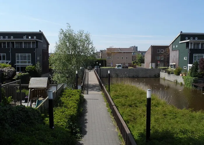 Nocleg ze śniadaniem New West - Free Parking