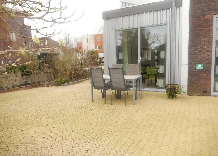 Nocleg ze śniadaniem New West - Free Parking 4*