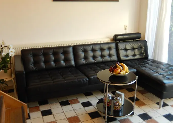 New West - Free Parking Nocleg ze śniadaniem 4*